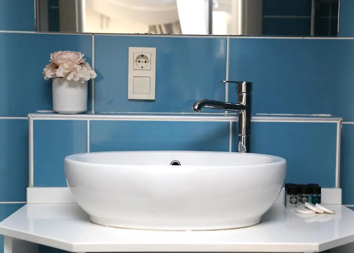 アパート Ditto Flats